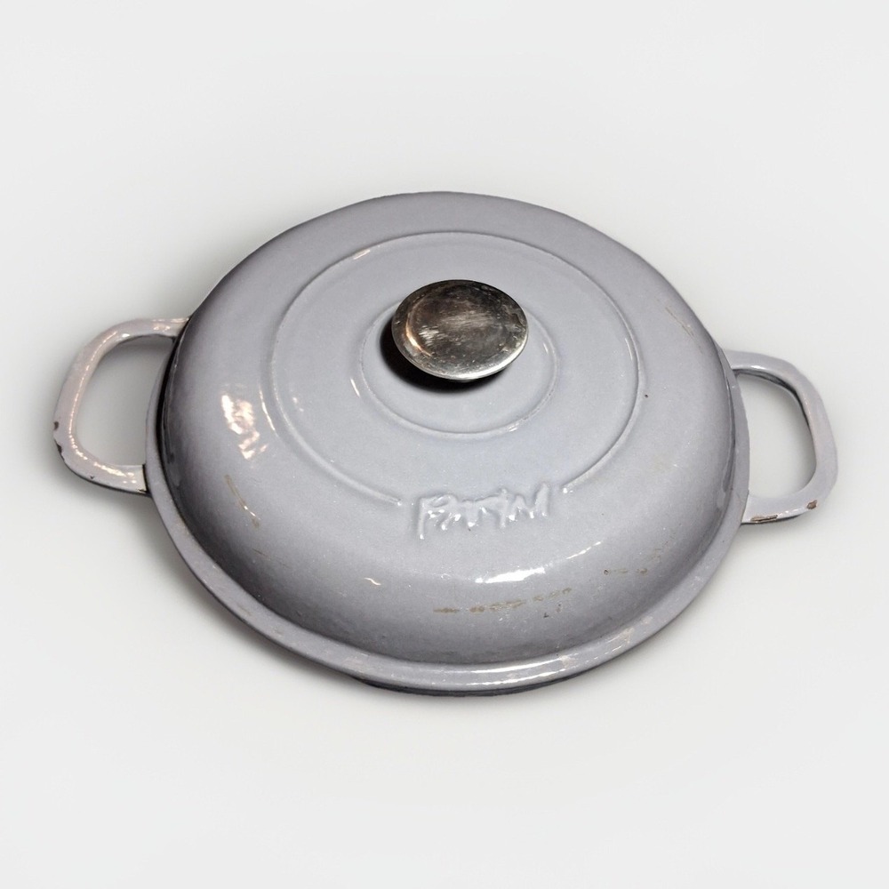 Parini Grey Enameled Cast Iron Round Braiser Casserole Dish with Lid
